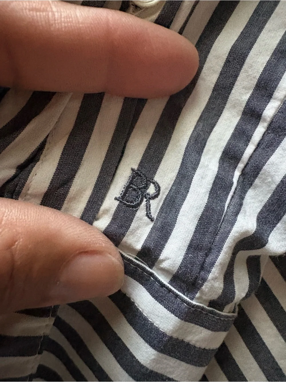 Banana Republic Gray & White Striped Long-Sleeve Dress Shirt